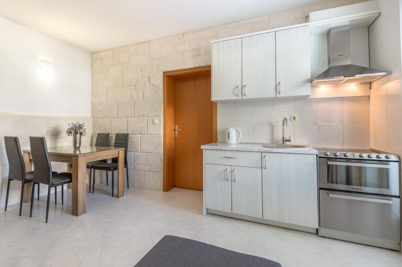 Apartmani Sulenta Tucepi Luaran gambar