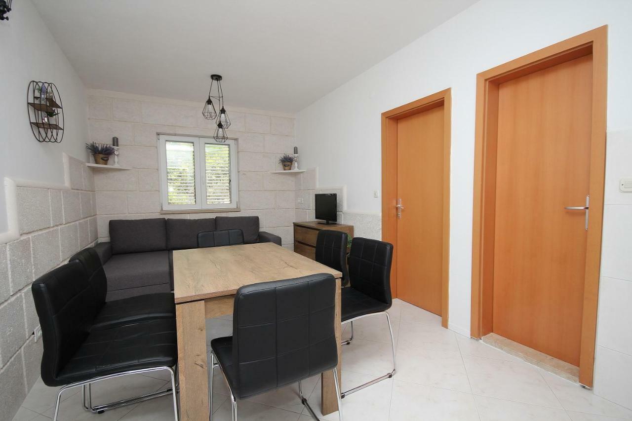 Apartmani Sulenta Tucepi Luaran gambar